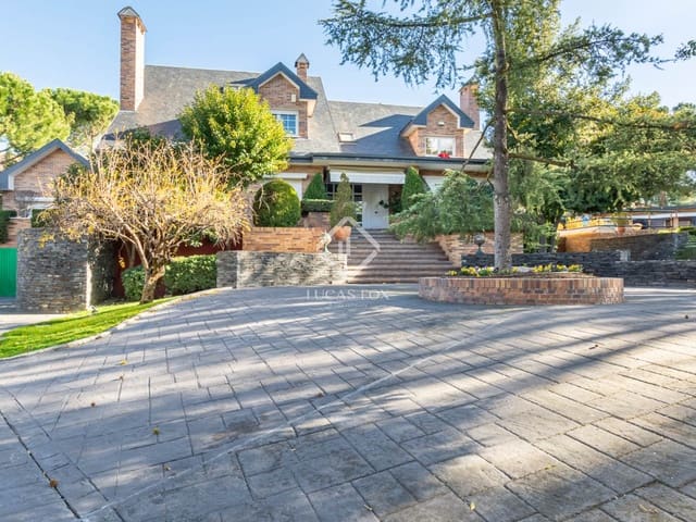 6 makuuhuone Huvila myytävänä paikassa Boadilla del Monte mukana uima-altaan 
autotalli - 2 700 000 € (Ref: 9290936)