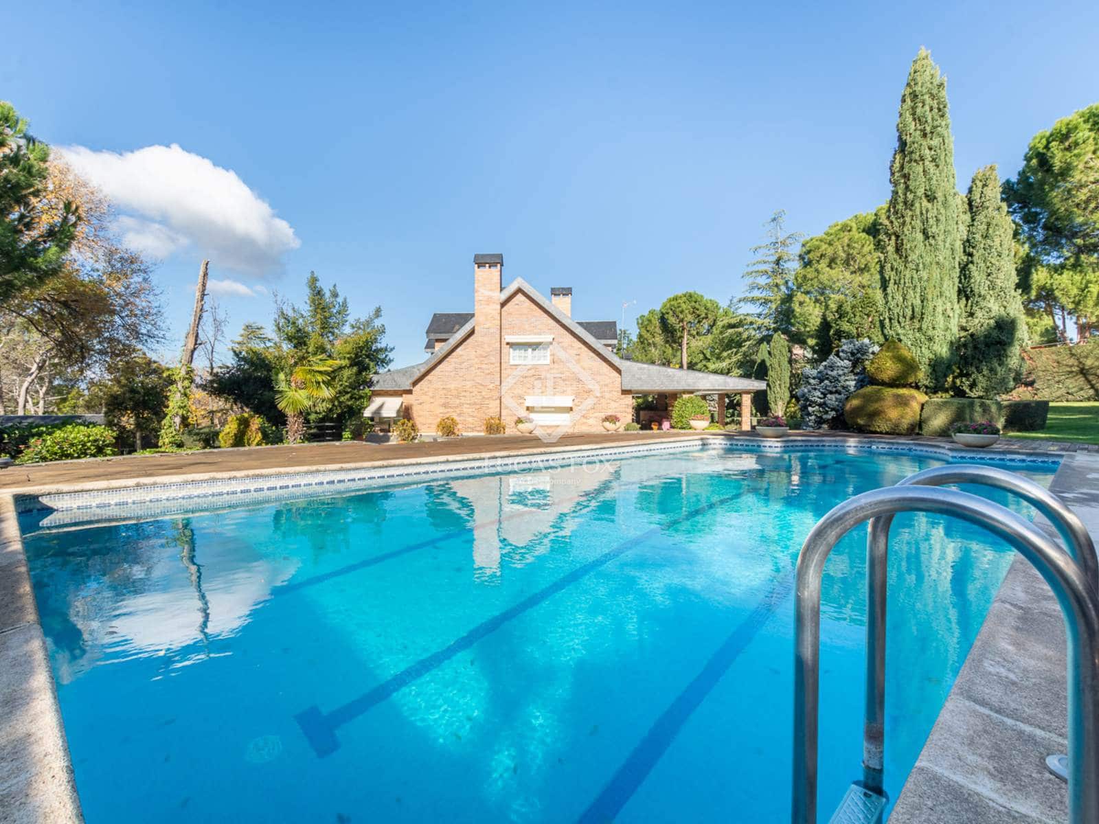 6 slaapkamer Villa te koop in Boadilla del Monte met zwembad garage - € 2.700.000 (Ref: 9290936)