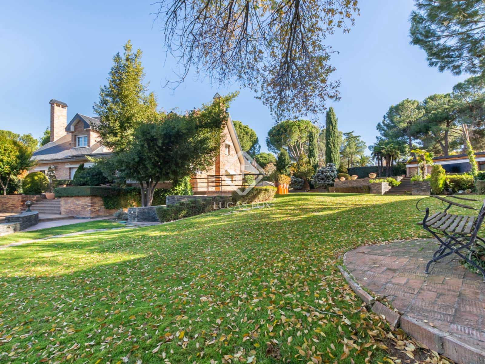 6 slaapkamer Villa te koop in Boadilla del Monte met zwembad garage - € 2.700.000 (Ref: 9290936)