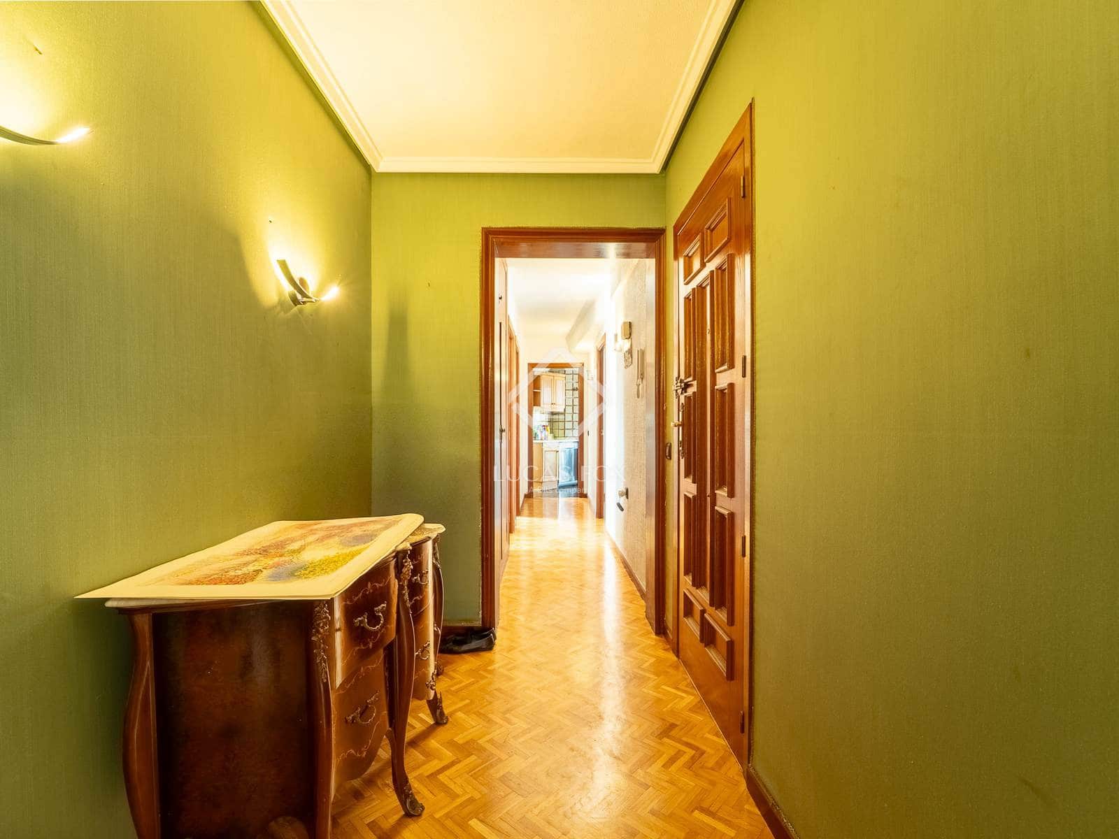 Appartement de 4 chambres à louer à Alicante ville - 1 200 € (Ref: 9293219)