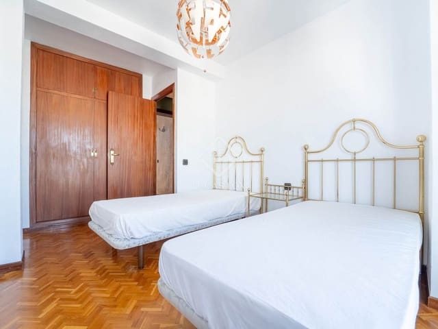 4 camera da letto Appartamento da affittare in Alicante città - 1.200 € (Rif: 9293219)