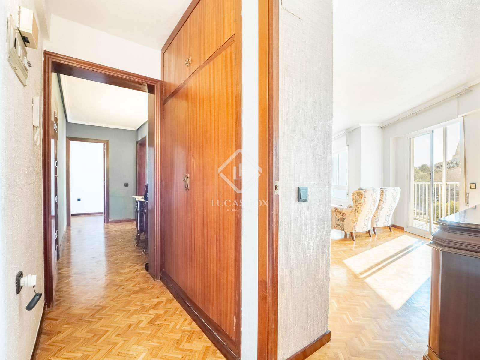 Appartement de 4 chambres à louer à Alicante ville - 1 200 € (Ref: 9293219)