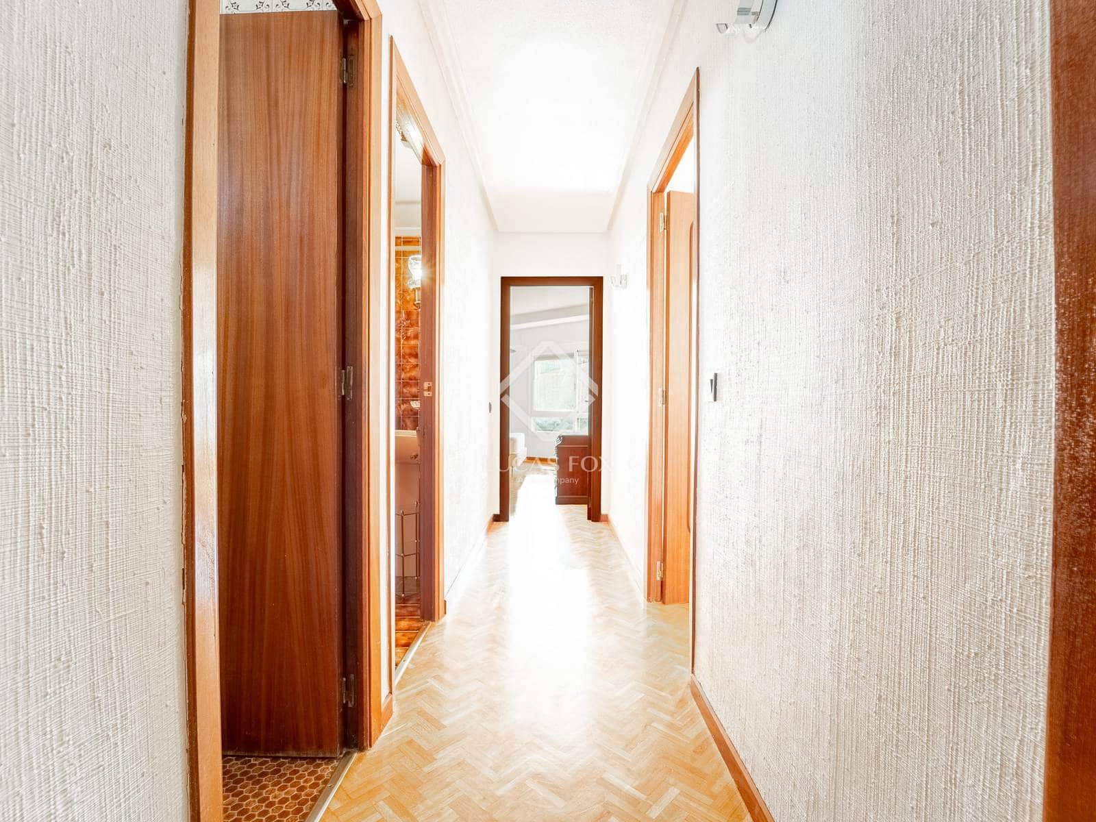 Appartement de 4 chambres à louer à Alicante ville - 1 200 € (Ref: 9293219)