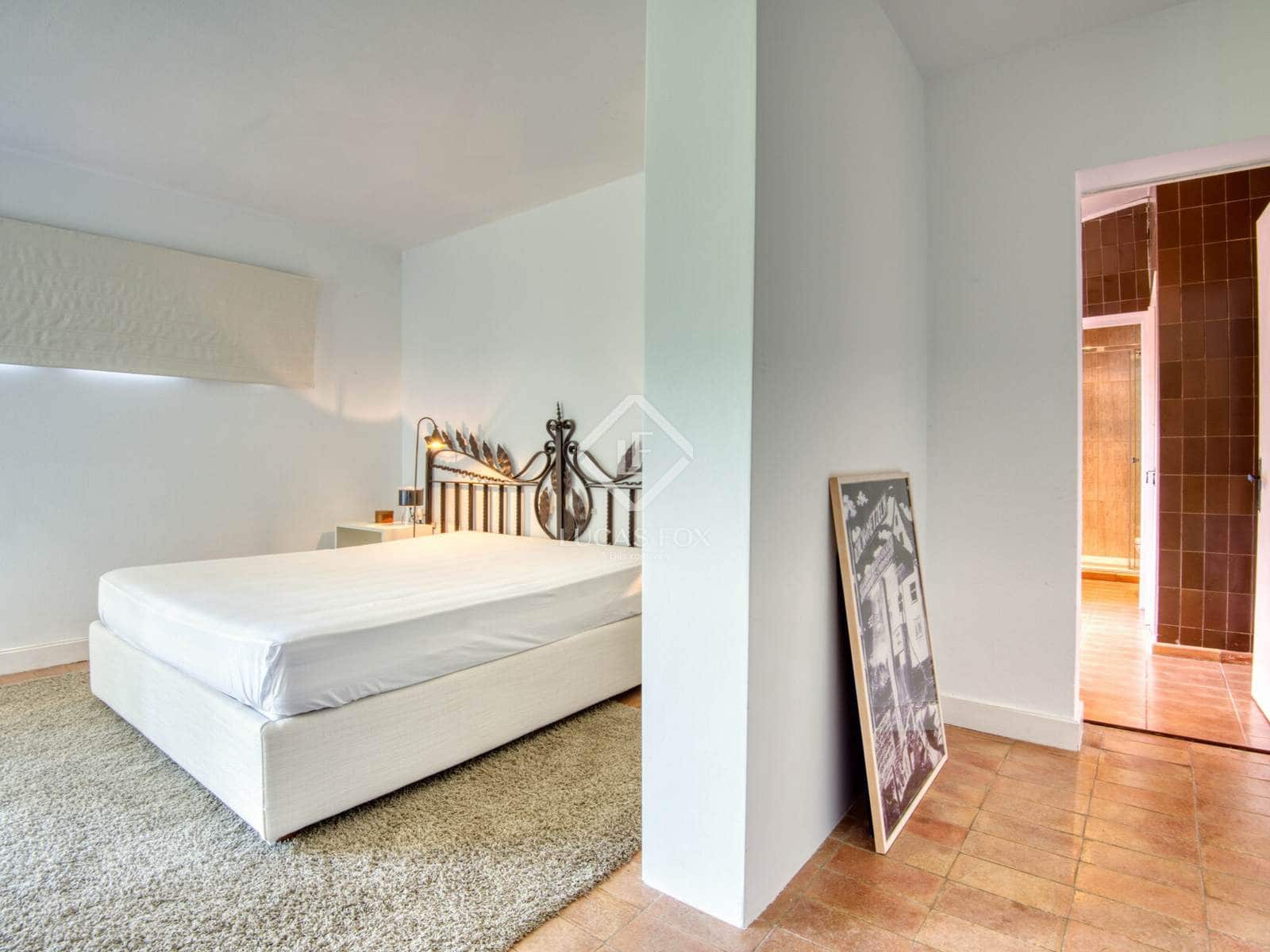 4 sypialnia Willa na sprzedaż w Santa Cristina d'Aro z basenem garażem - 1 150 000 € (Ref: 9293220)