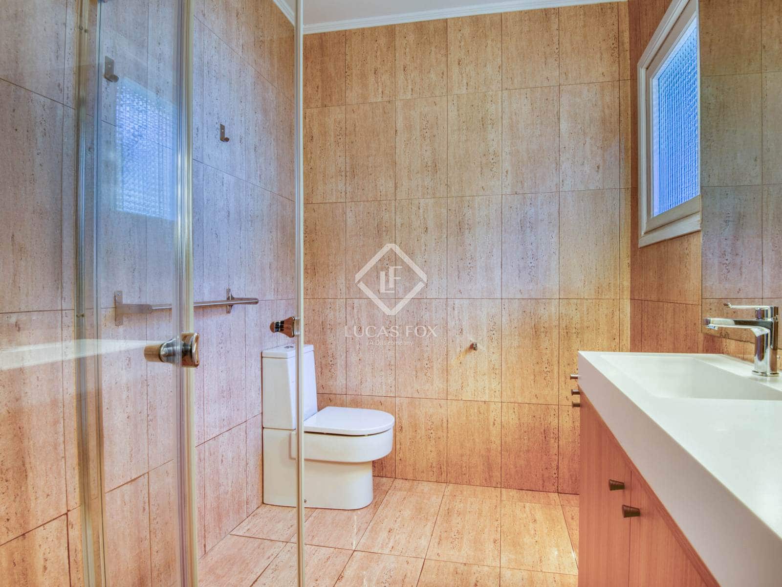 4 sypialnia Willa na sprzedaż w Santa Cristina d'Aro z basenem garażem - 1 150 000 € (Ref: 9293220)