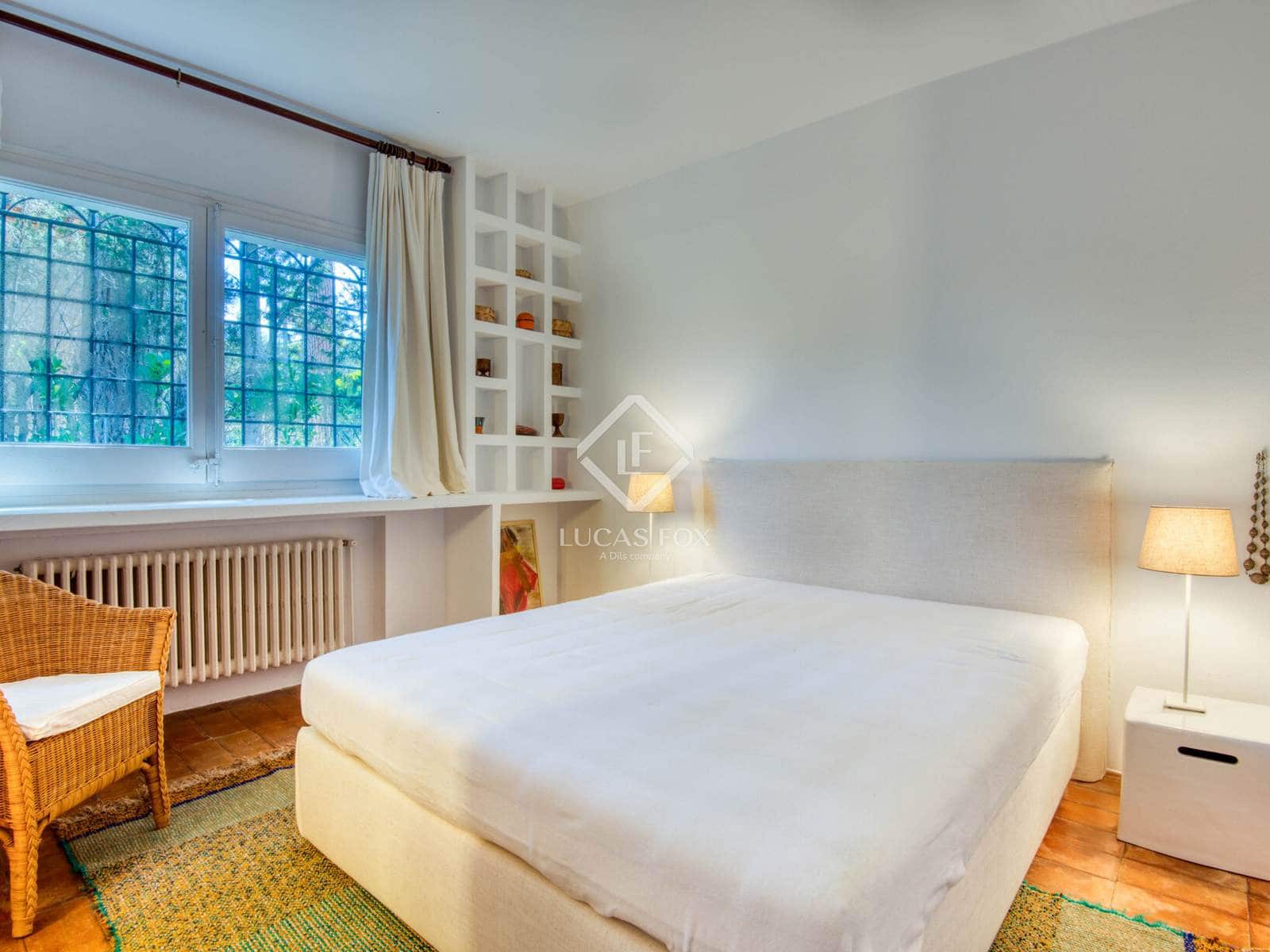 4 sypialnia Willa na sprzedaż w Santa Cristina d'Aro z basenem garażem - 1 150 000 € (Ref: 9293220)