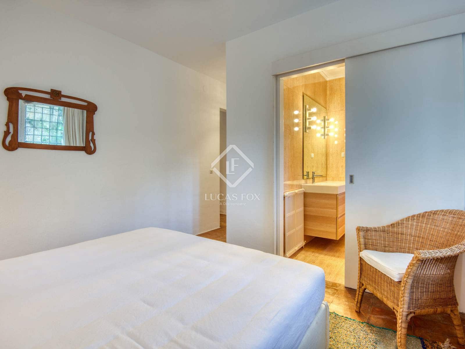 4 sypialnia Willa na sprzedaż w Santa Cristina d'Aro z basenem garażem - 1 150 000 € (Ref: 9293220)