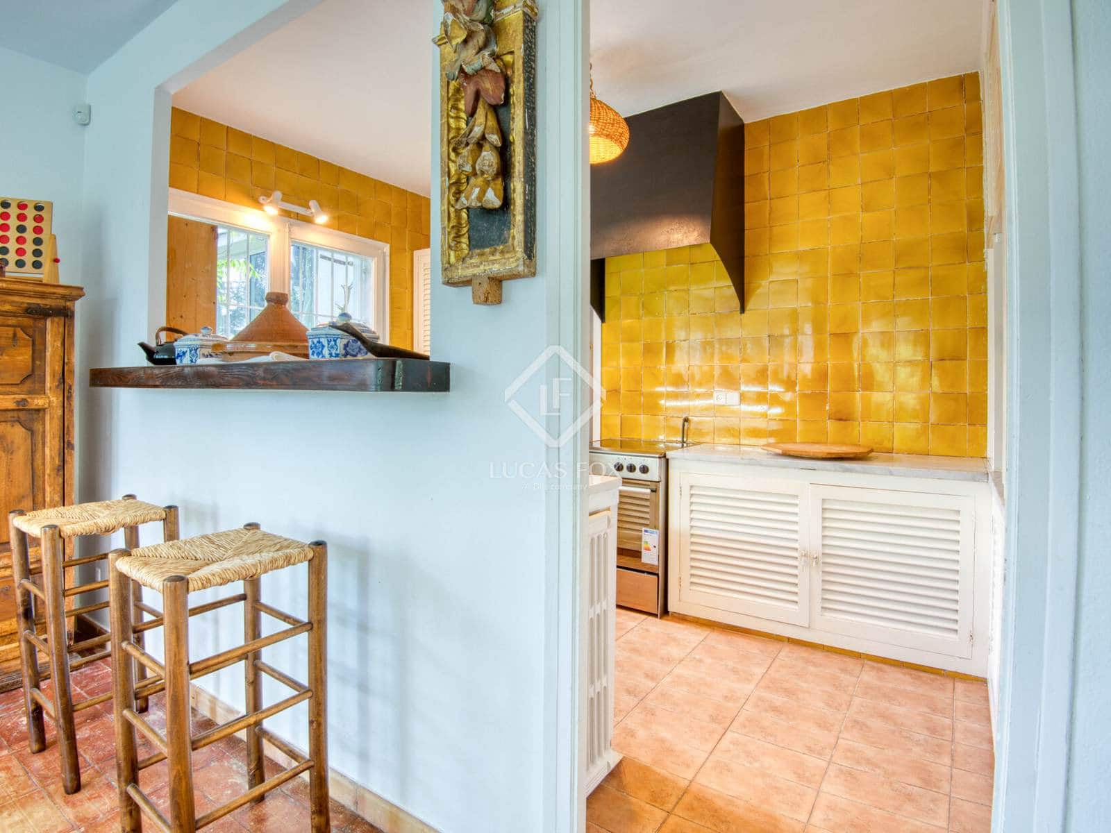 4 sypialnia Willa na sprzedaż w Santa Cristina d'Aro z basenem garażem - 1 150 000 € (Ref: 9293220)