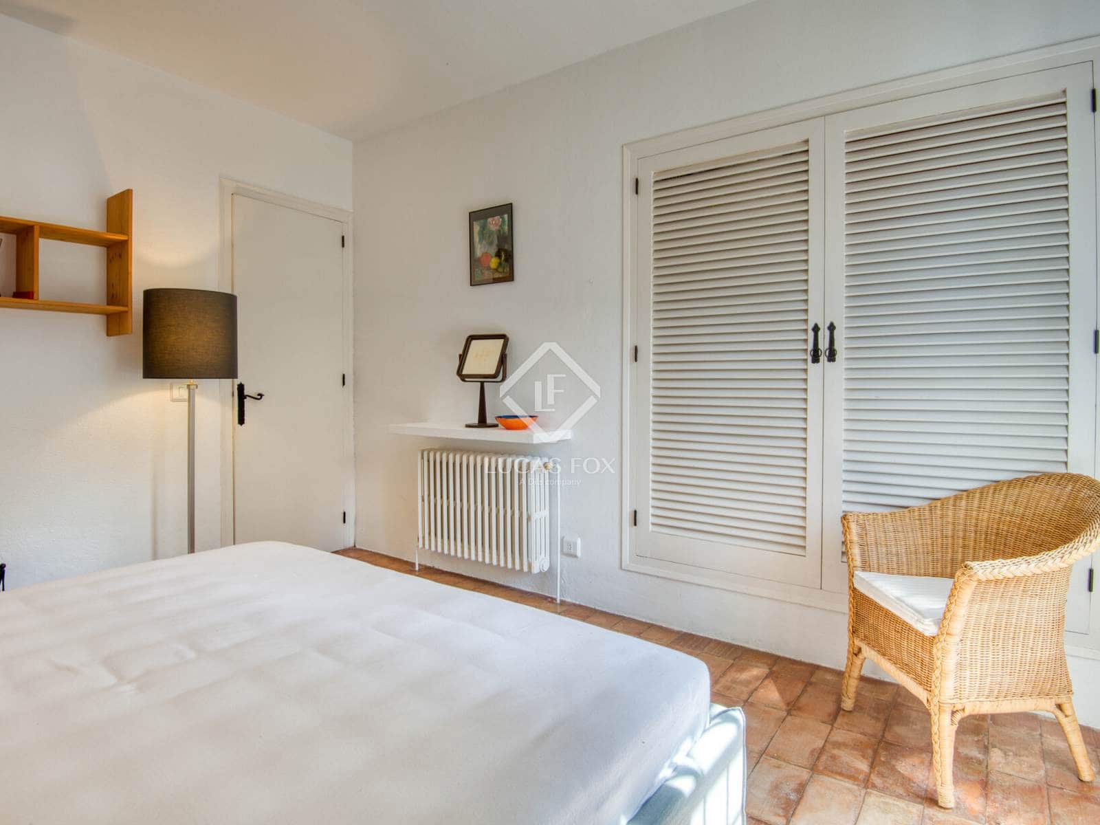 4 sypialnia Willa na sprzedaż w Santa Cristina d'Aro z basenem garażem - 1 150 000 € (Ref: 9293220)