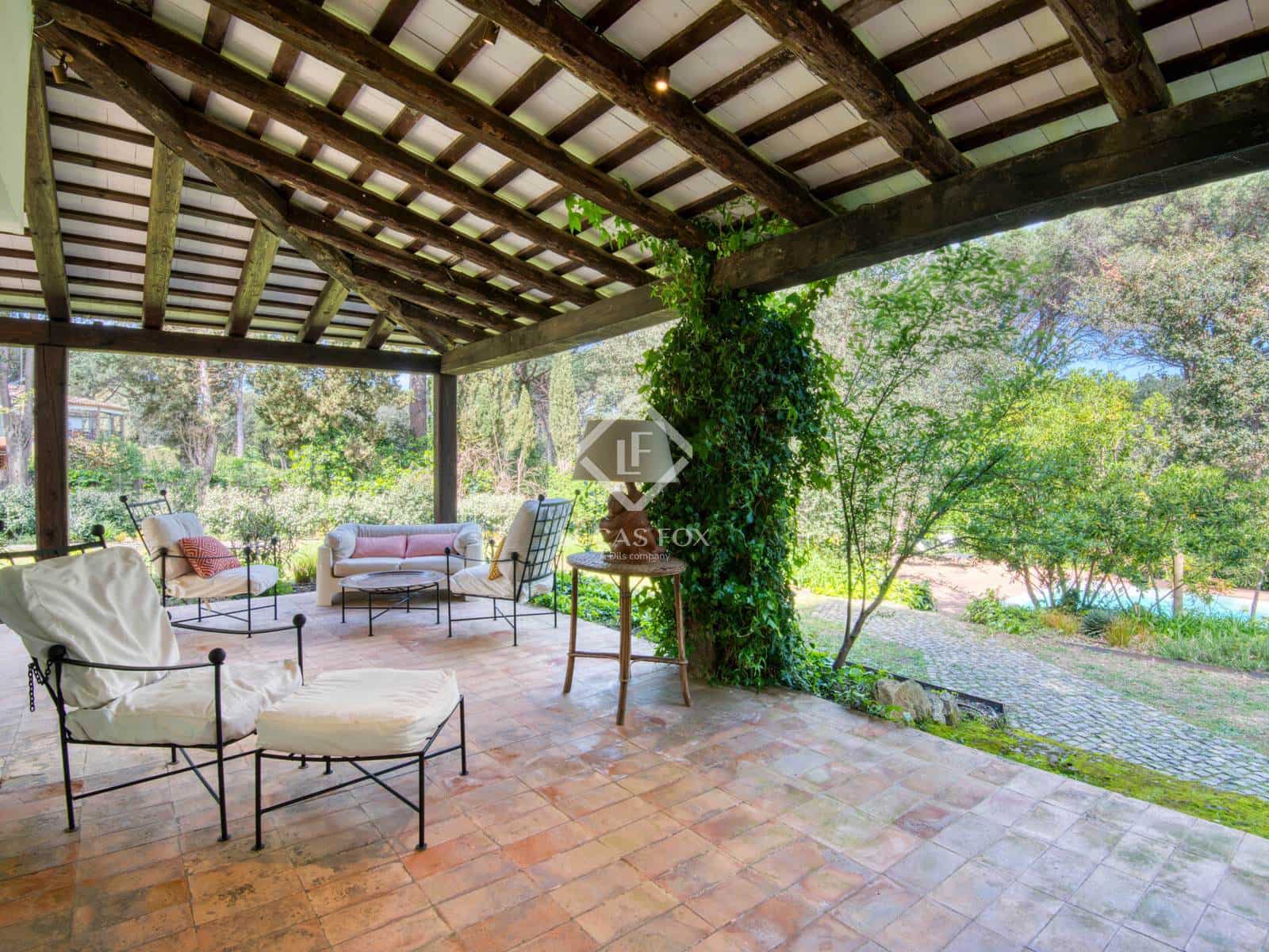 4 sypialnia Willa na sprzedaż w Santa Cristina d'Aro z basenem garażem - 1 150 000 € (Ref: 9293220)