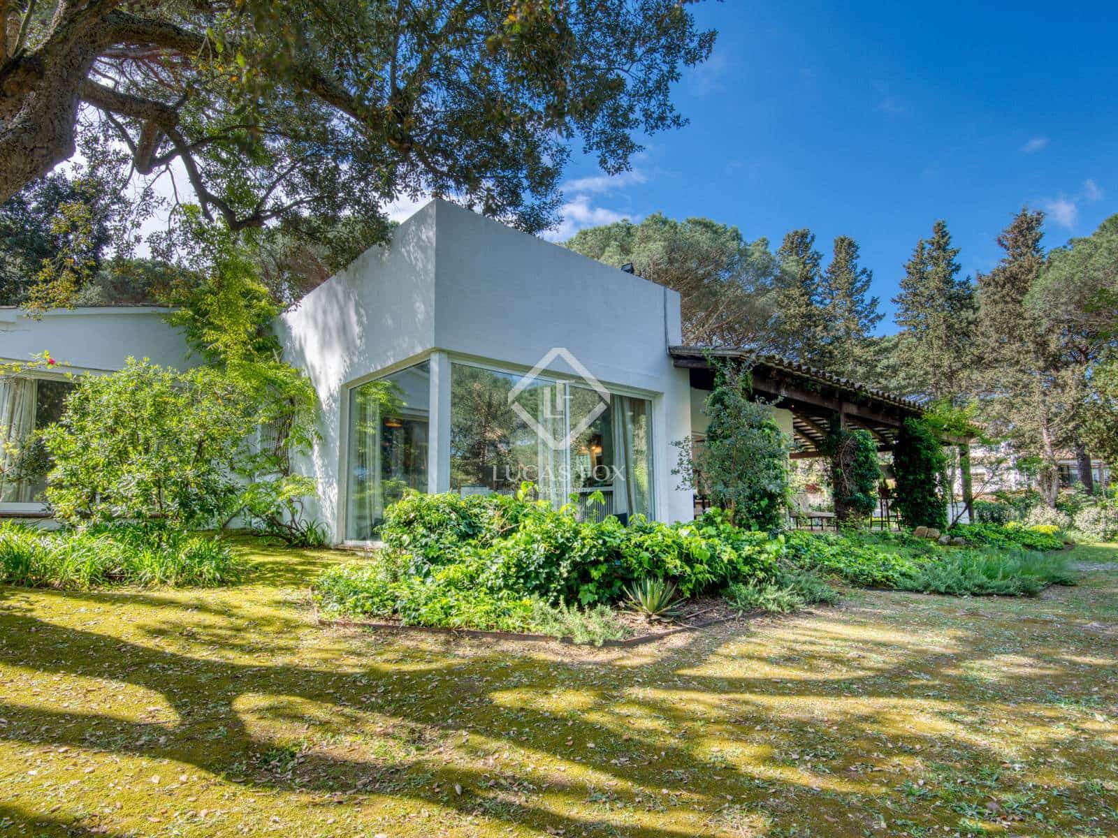 4 sypialnia Willa na sprzedaż w Santa Cristina d'Aro z basenem garażem - 1 150 000 € (Ref: 9293220)