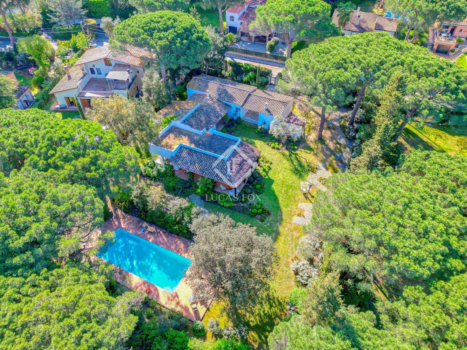 4 sypialnia Willa na sprzedaż w Santa Cristina d'Aro z basenem garażem - 1 150 000 € (Ref: 9293220)