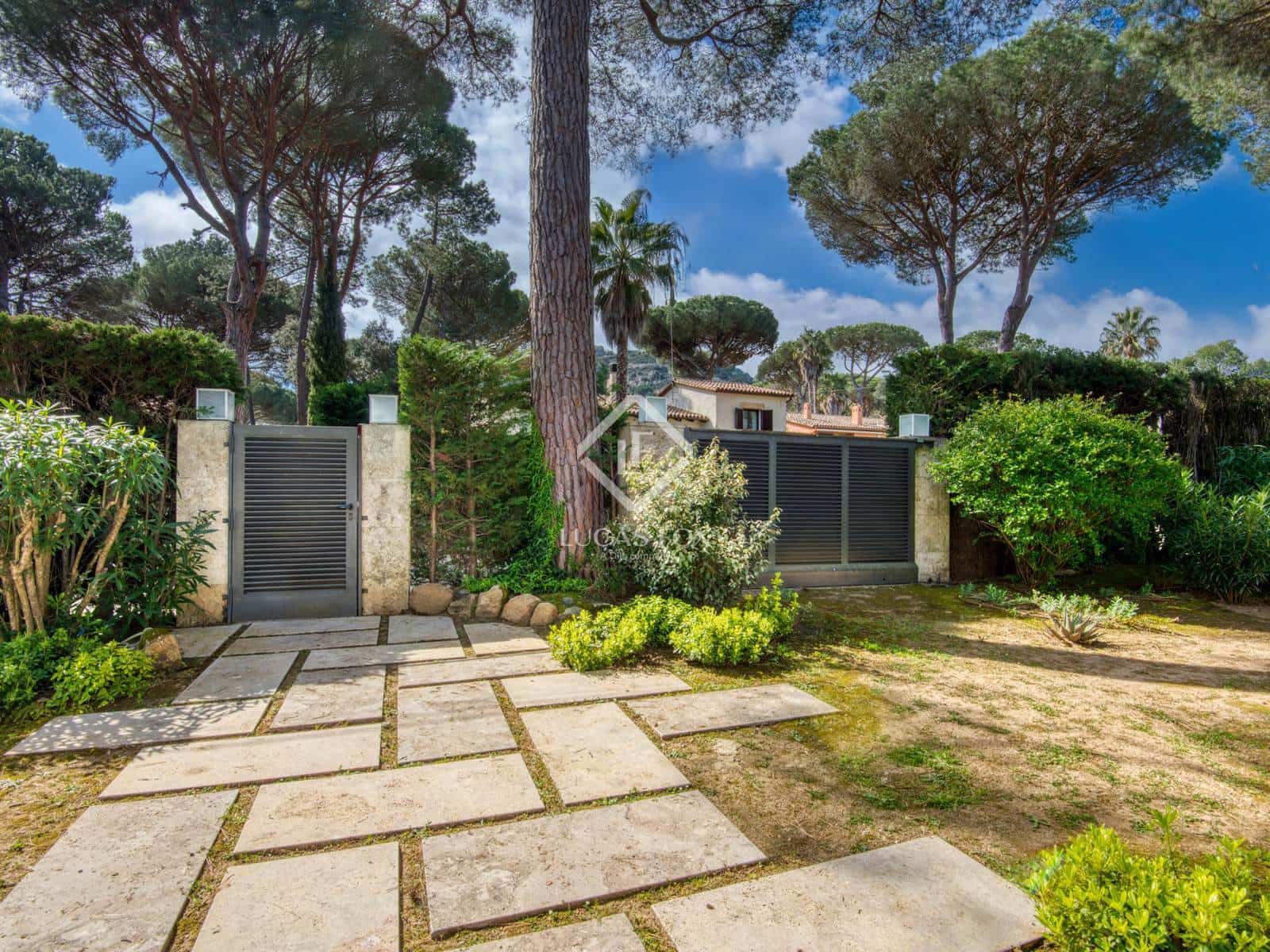 4 sypialnia Willa na sprzedaż w Santa Cristina d'Aro z basenem garażem - 1 150 000 € (Ref: 9293220)