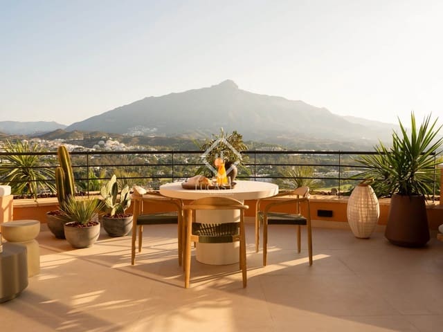 3 Zimmer Penthouse zu verkaufen in Marbella mit Pool Garage - 2.695.000 € (Ref: 9293553)