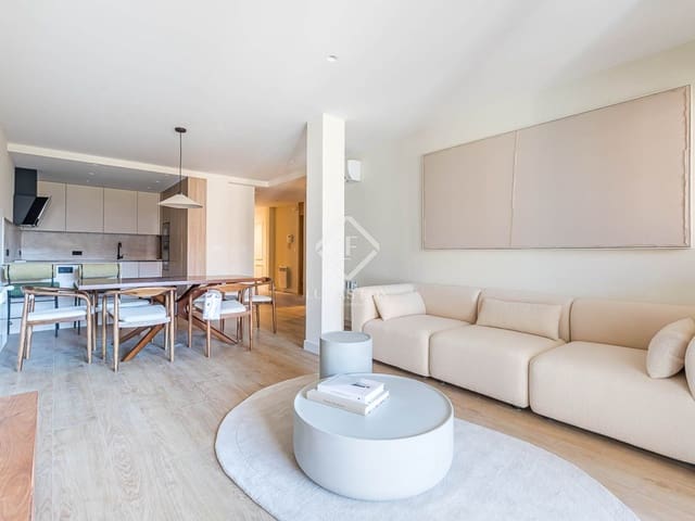 3 bedroom Apartment for sale in Rios Rosas, Madrid city with garage - € 1,650,000 (Ref: 9293851)