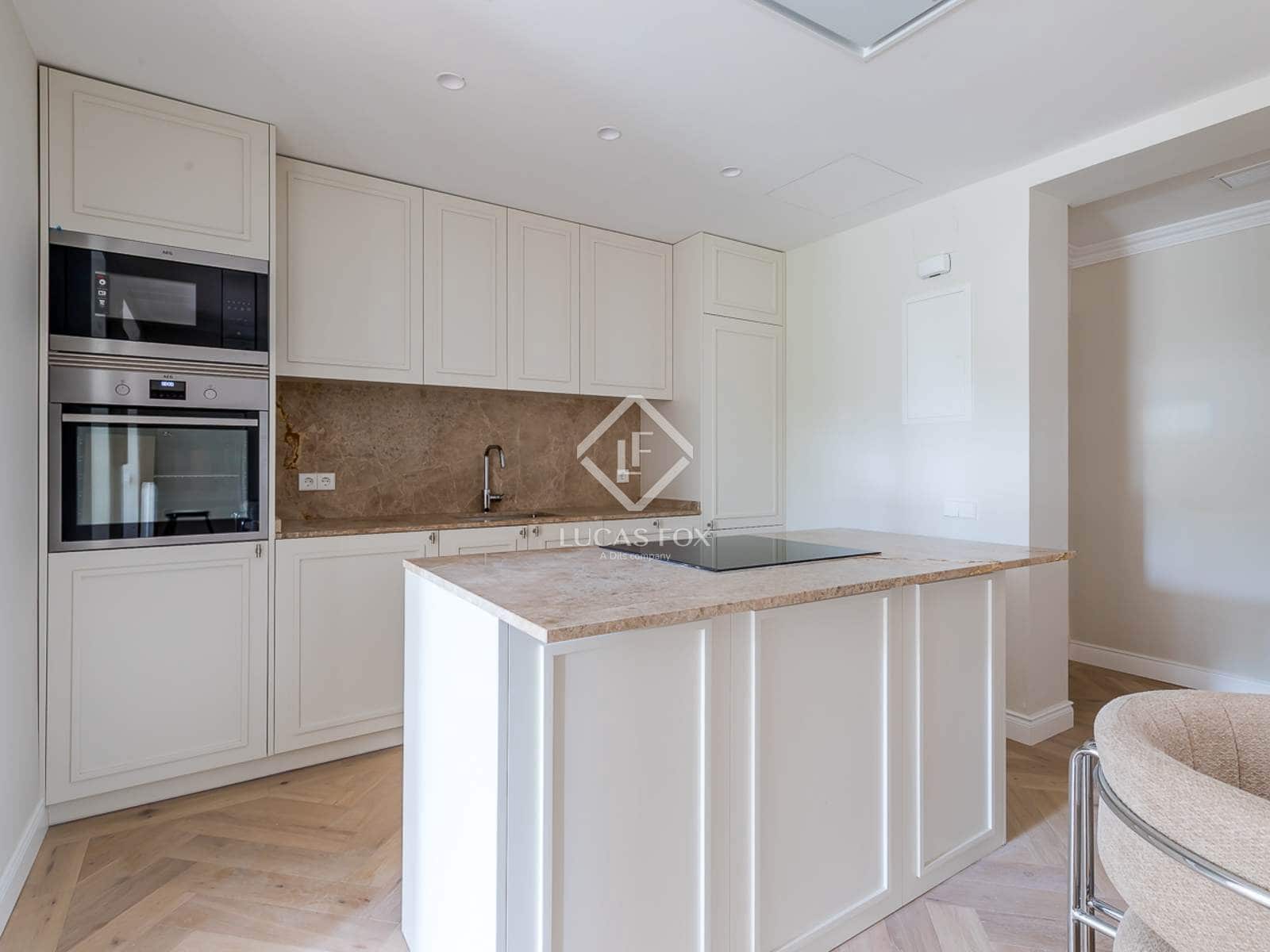 3 slaapkamer Appartement te koop in Madrid stad - € 1.550.000 (Ref: 9293852)