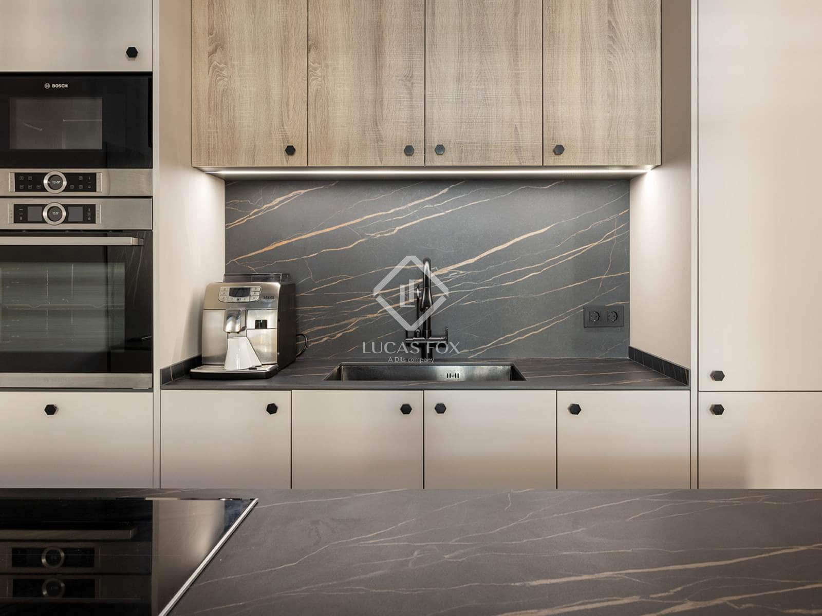 3 slaapkamer Appartement te koop in Barcelona stad - € 1.390.000 (Ref: 9293926)