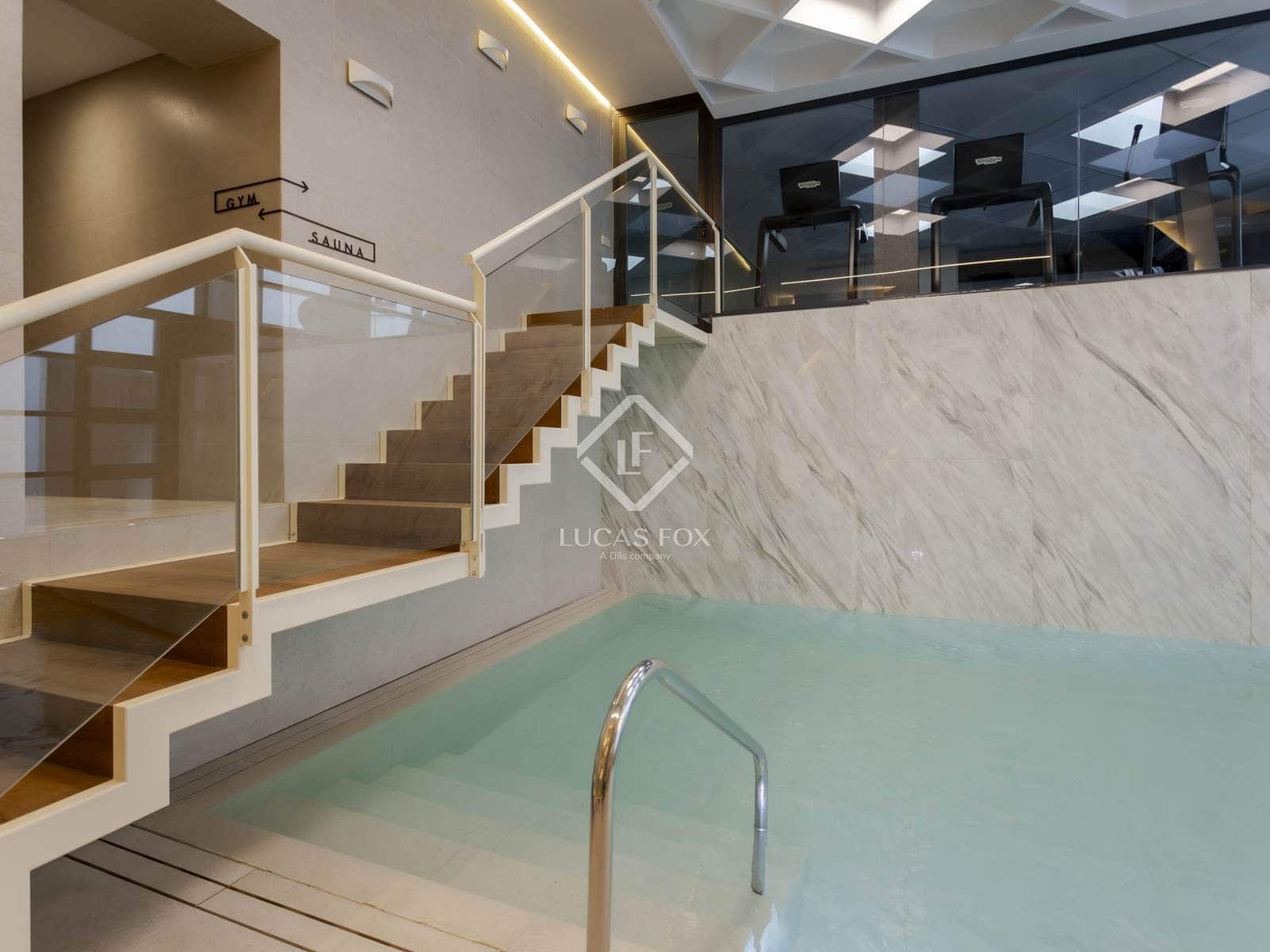 4 bedroom Penthouse for sale in Madrid city with pool garage - € 10,800,000 (Ref: 9295923)