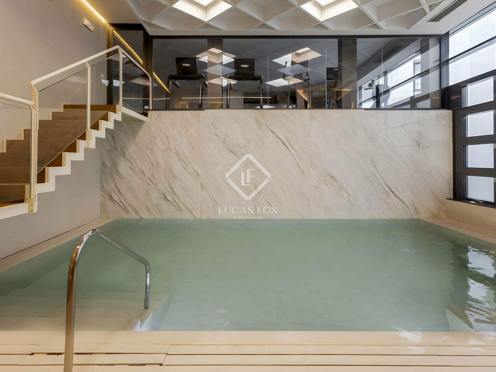 4 bedroom Penthouse for sale in Madrid city with pool garage - € 10,800,000 (Ref: 9295923)