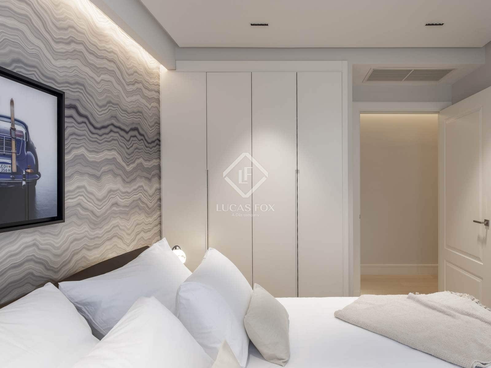 4 bedroom Penthouse for sale in Madrid city with pool garage - € 10,800,000 (Ref: 9295923)