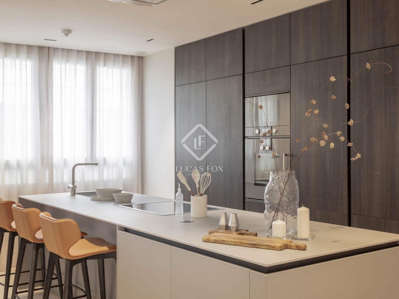 4 bedroom Penthouse for sale in Madrid city with pool garage - € 10,800,000 (Ref: 9295923)