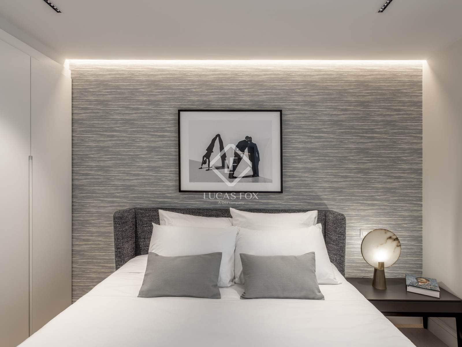 4 bedroom Penthouse for sale in Madrid city with pool garage - € 10,800,000 (Ref: 9295923)