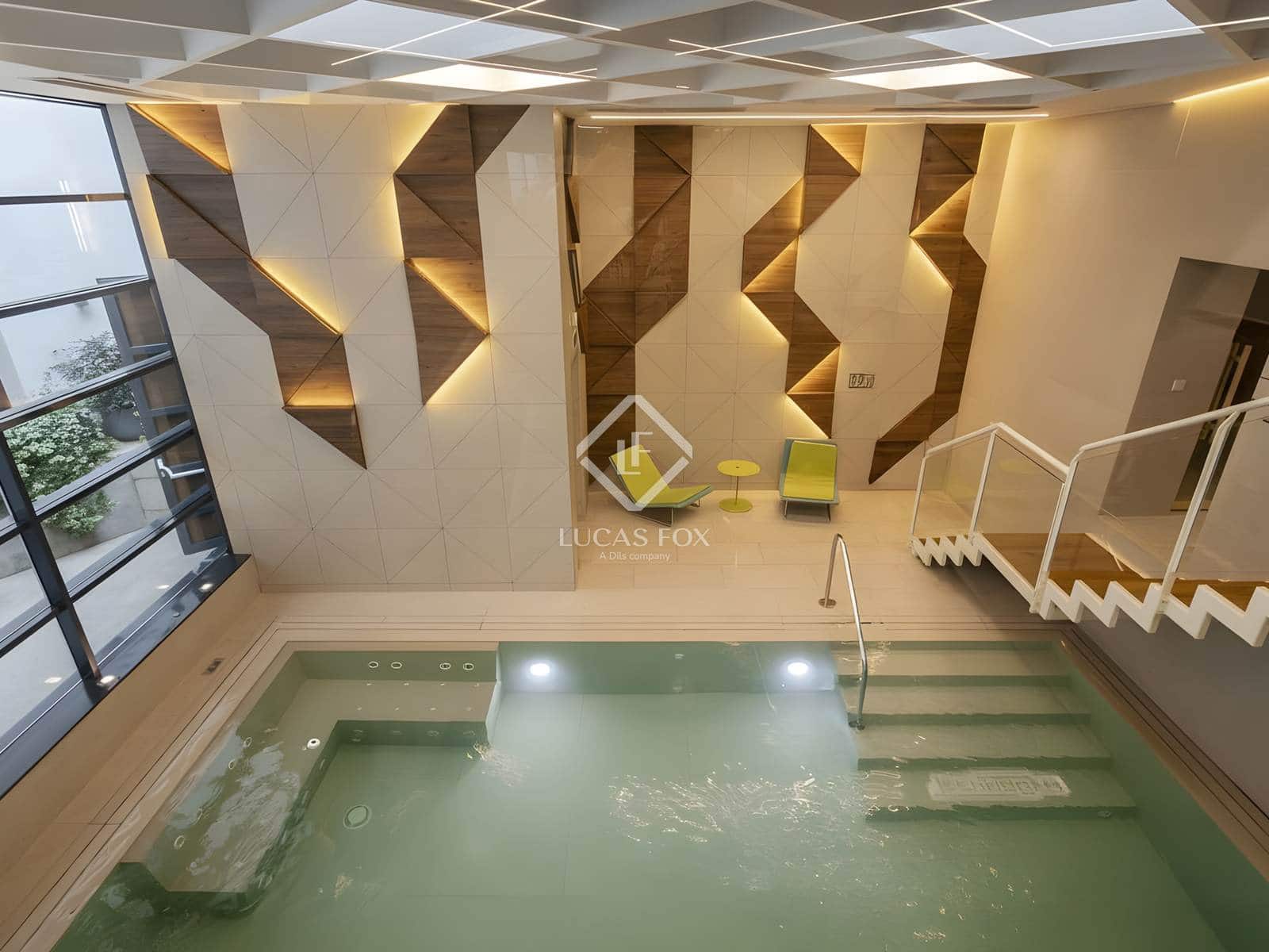 4 bedroom Penthouse for sale in Madrid city with pool garage - € 10,800,000 (Ref: 9295923)