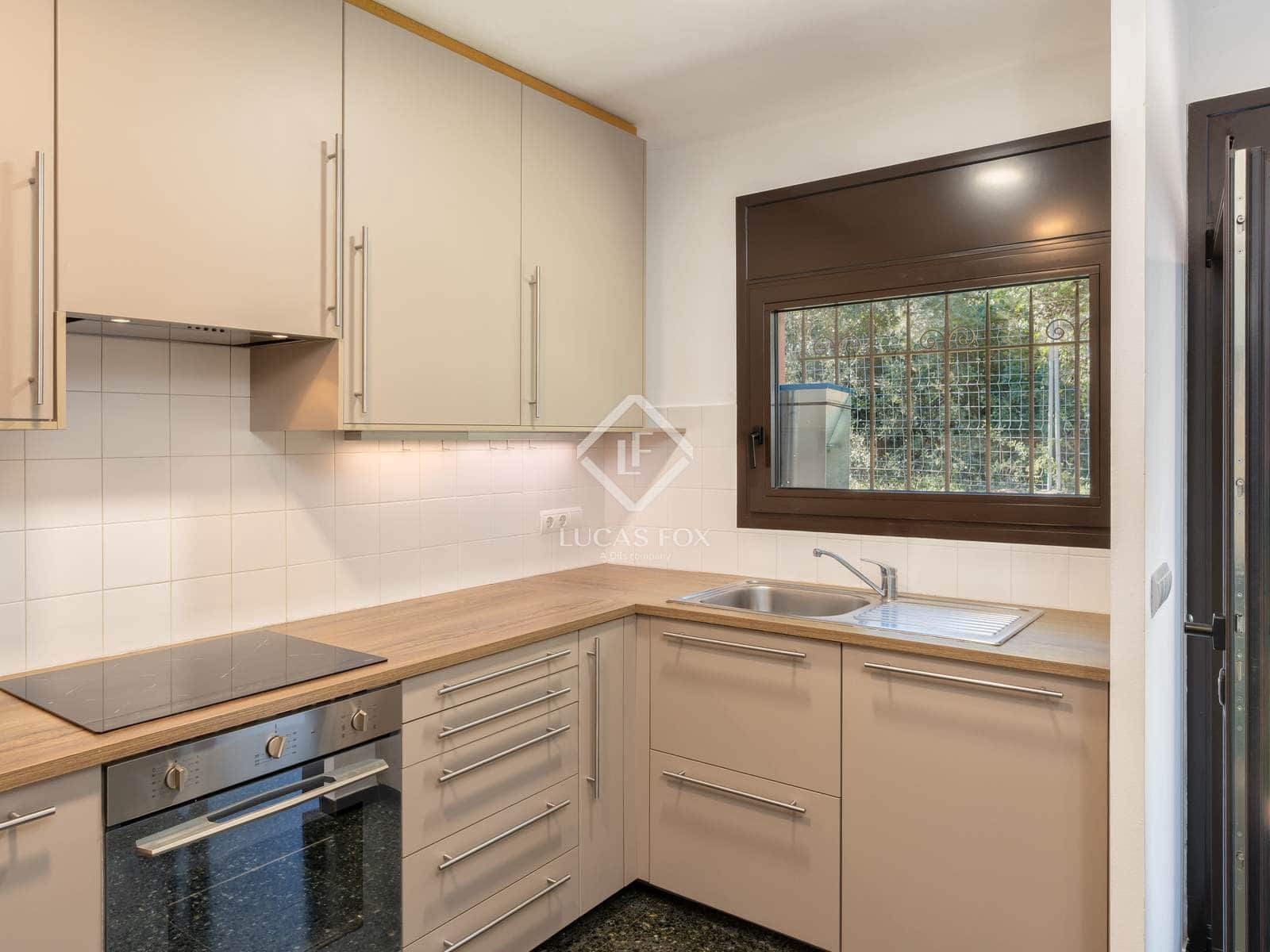 Chalet de 4 habitaciones en Begur en venta con garaje - 1.000.000 € (Ref: 9296233)