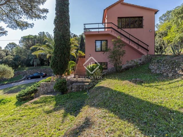 4 bedroom Villa for sale in Begur with garage - € 1,000,000 (Ref: 9296233)