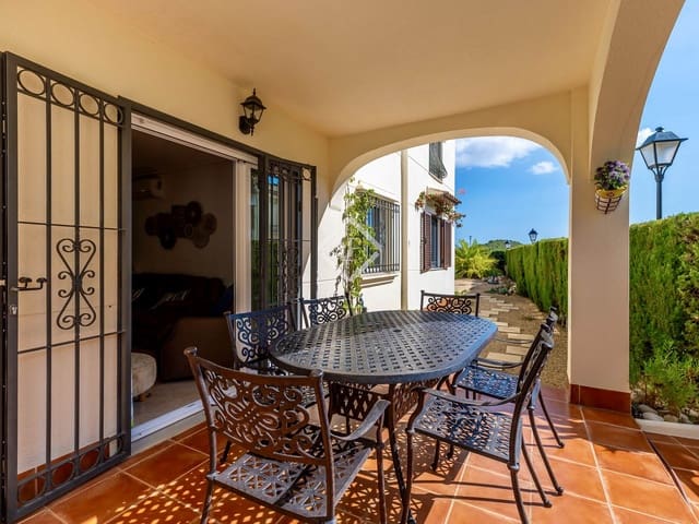 3 quarto Apartamento para venda em Altea com piscina garagem - 280 000 € (Ref: 9297092)