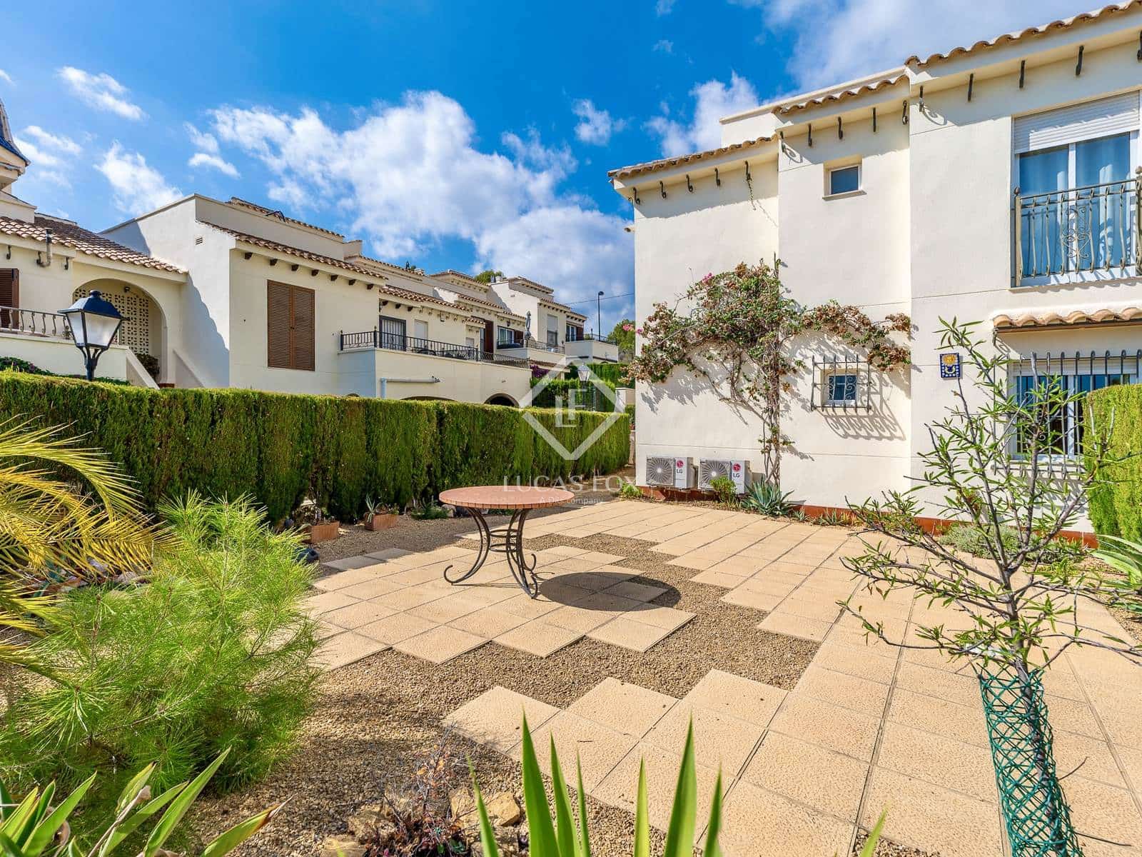 3 makuuhuone Huoneisto myytävänä paikassa Altea mukana uima-altaan 
autotalli - 280 000 € (Ref: 9297092)