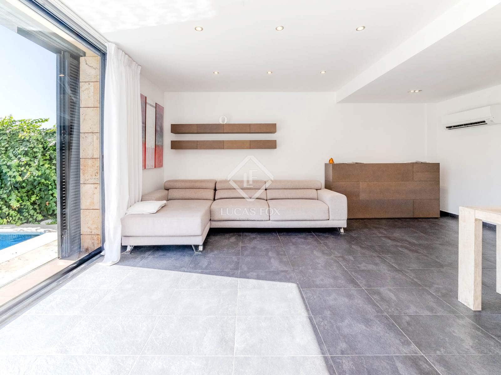 4 soveværelse Villa til salg i Sitges med swimmingpool garage - € 1.150.000 (Ref: 9297748)