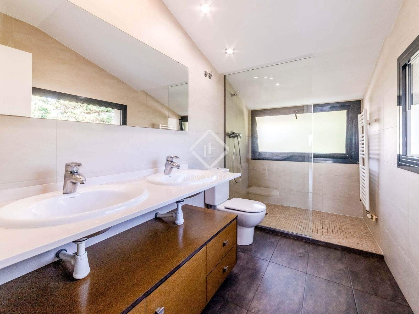 4 soveværelse Villa til salg i Sitges med swimmingpool garage - € 1.150.000 (Ref: 9297748)