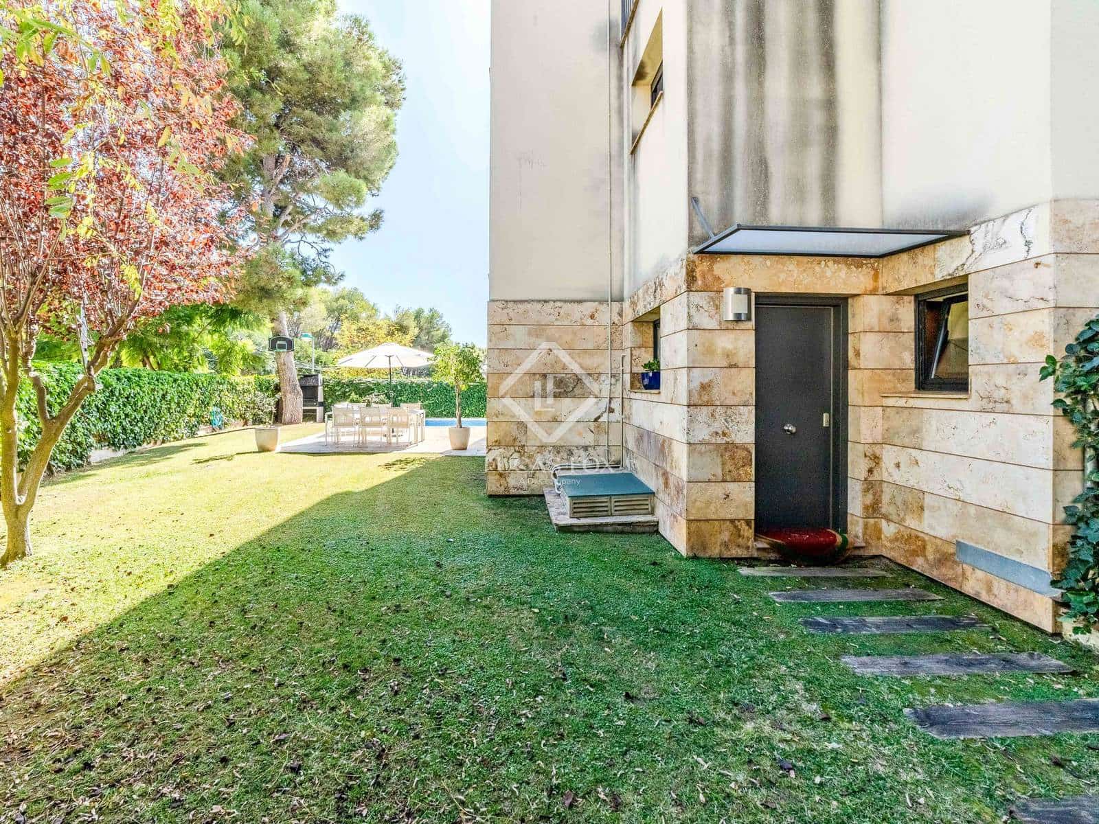 4 soveværelse Villa til salg i Sitges med swimmingpool garage - € 1.150.000 (Ref: 9297748)
