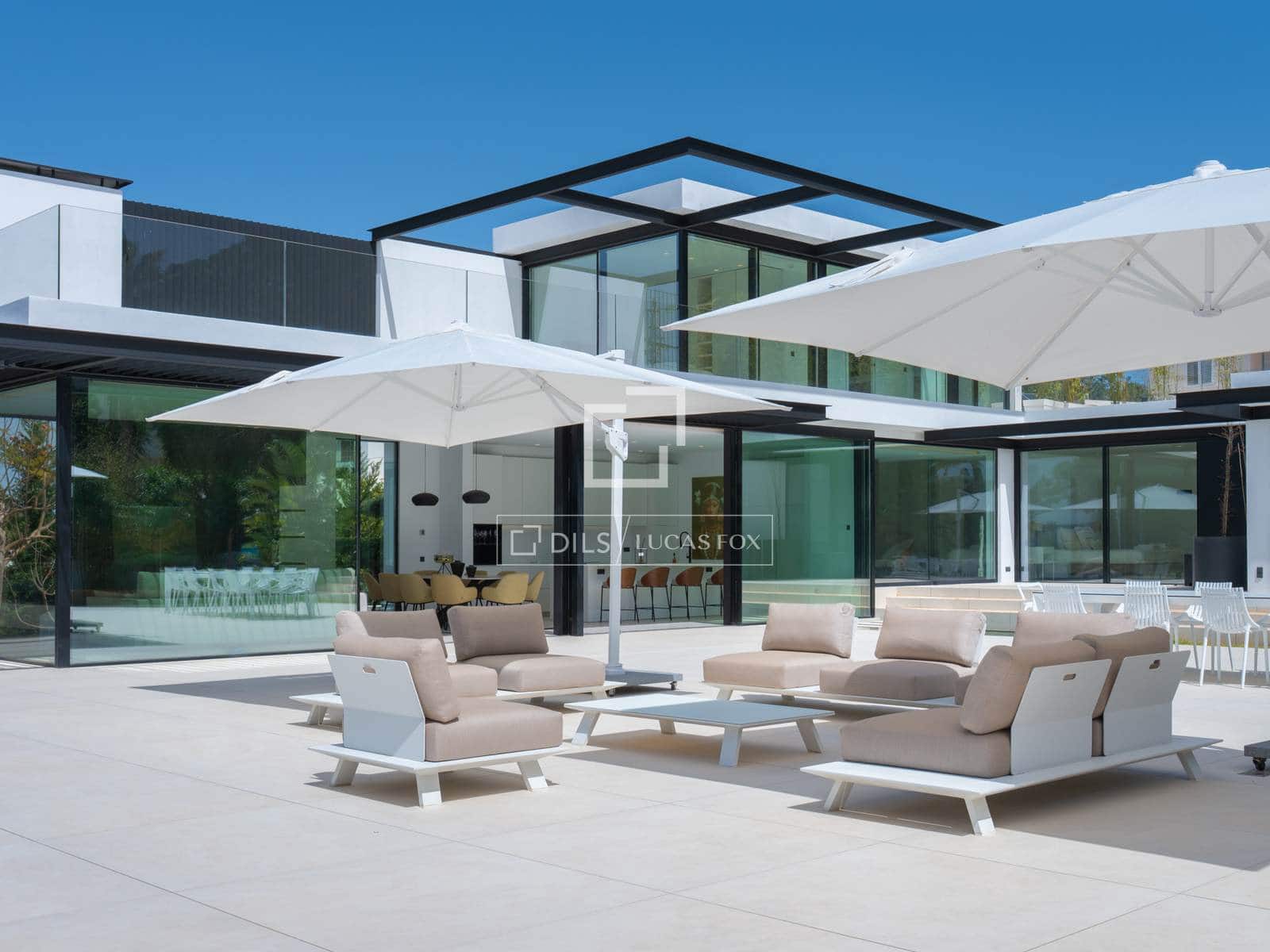 4 bedroom Villa for sale in Ibiza / Eivissa town with pool garage - € 5,600,000 (Ref: 9297855)