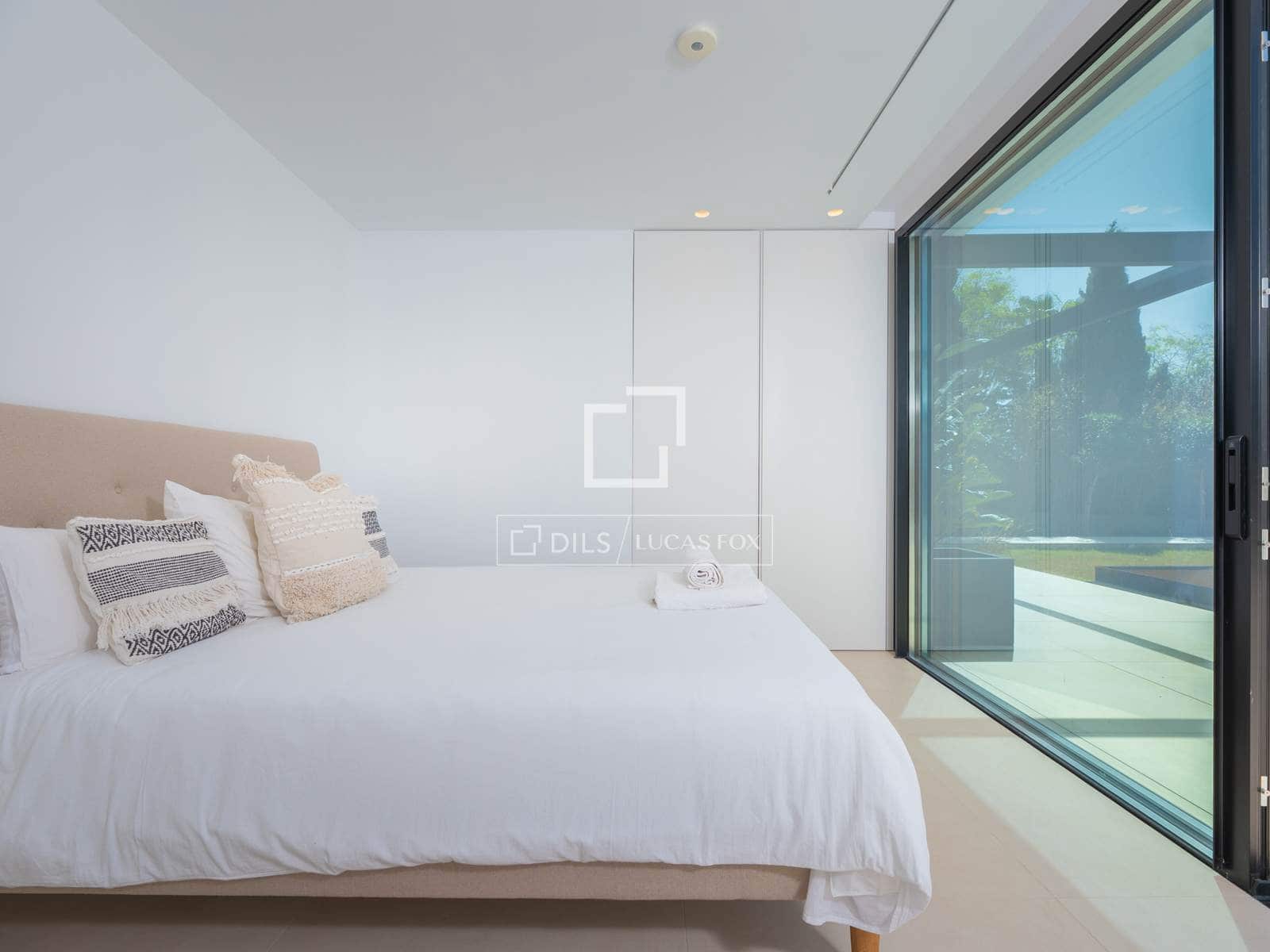 4 bedroom Villa for sale in Ibiza / Eivissa town with pool garage - € 5,600,000 (Ref: 9297855)