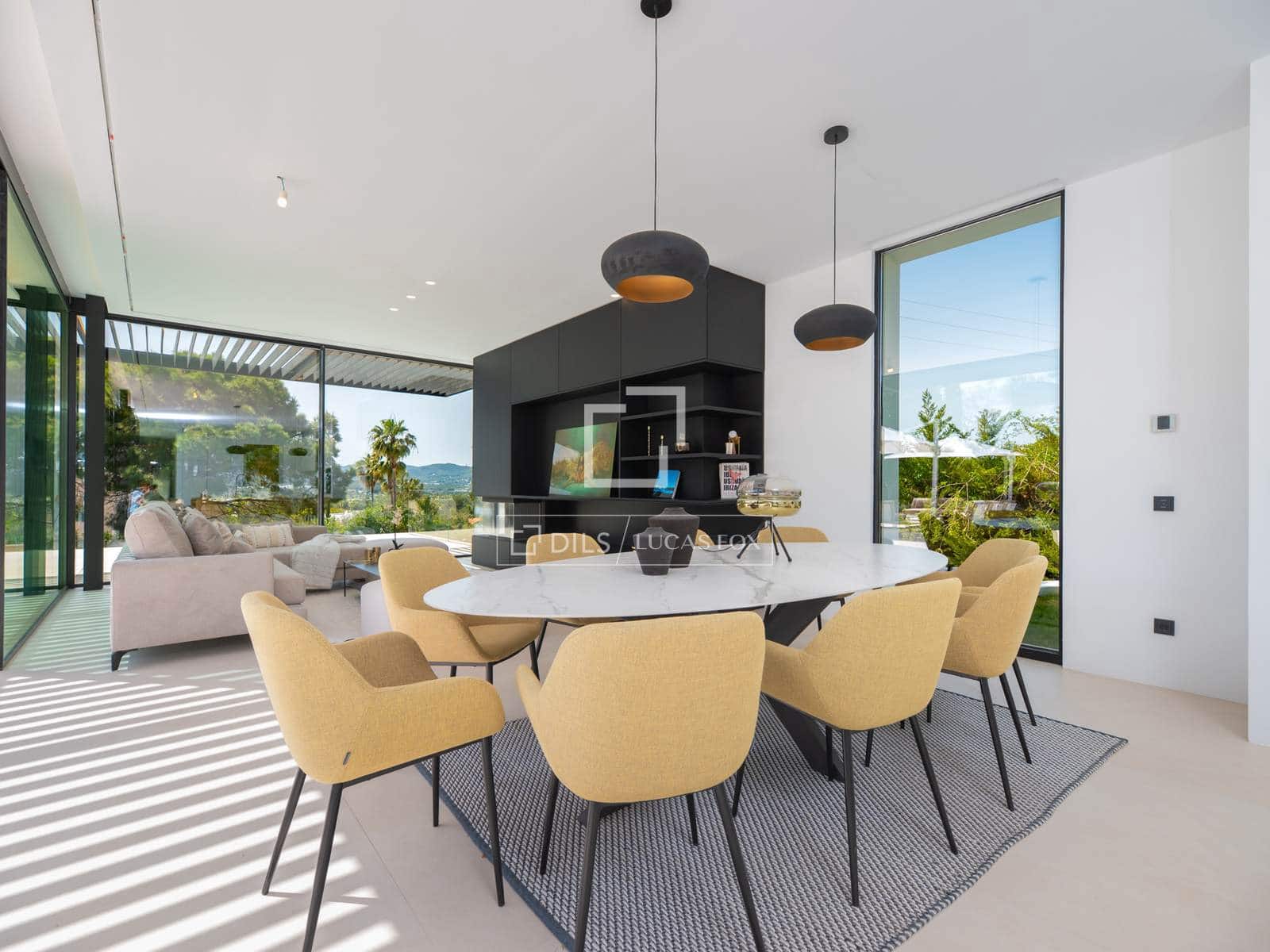 4 bedroom Villa for sale in Ibiza / Eivissa town with pool garage - € 5,600,000 (Ref: 9297855)