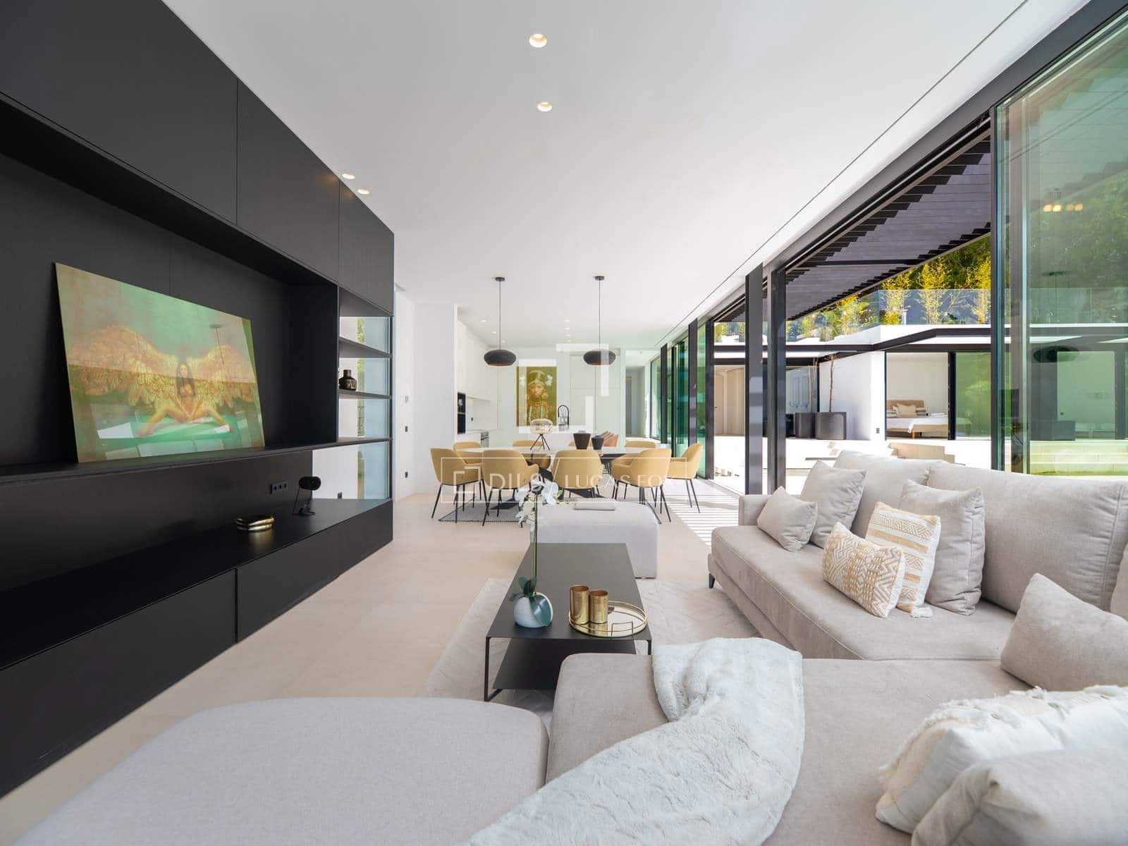 4 bedroom Villa for sale in Ibiza / Eivissa town with pool garage - € 5,600,000 (Ref: 9297855)