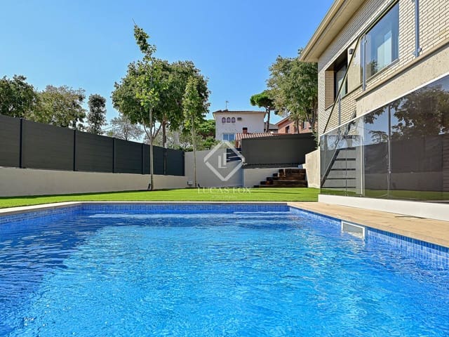 3 chambre Villa/Maison à vendre à S'Agaro, Castell-Platja d'Aro avec piscine garage - 1 525 000 € (Ref: 9297856)