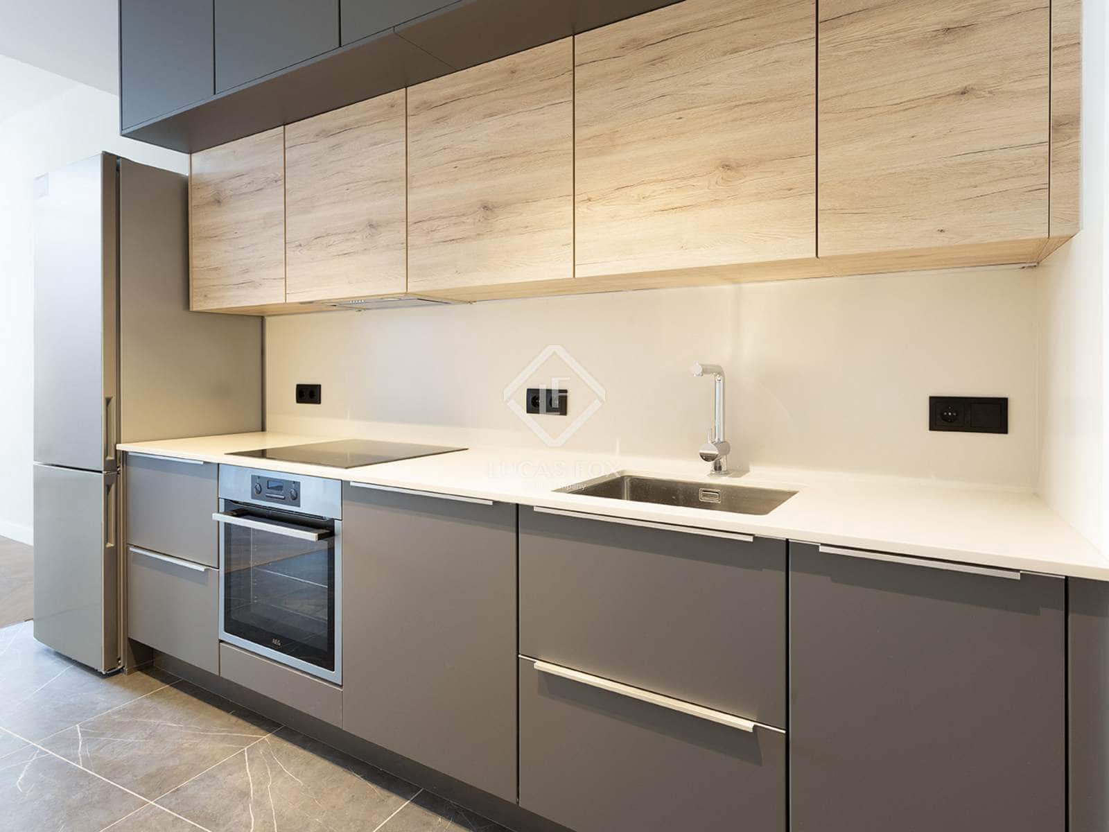 2 slaapkamer Appartement te koop in Barcelona stad - € 680.000 (Ref: 9298967)