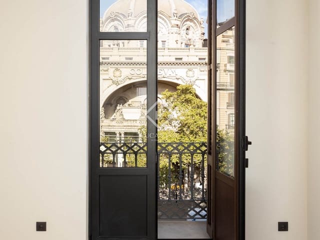 2 slaapkamer Appartement te koop in Barcelona stad - € 680.000 (Ref: 9298967)