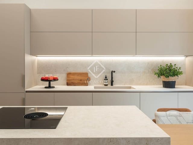 3 soveværelse Lejlighed til leje i Barcelona by - € 5.200 (Ref: 9298969)