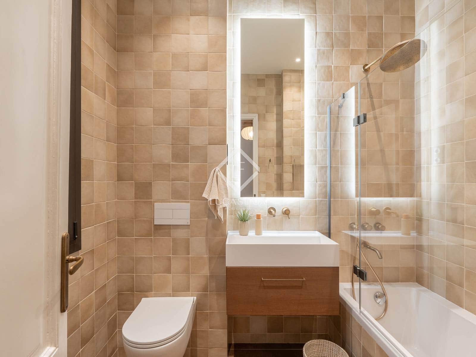 3 soveværelse Lejlighed til leje i Barcelona by - € 5.200 (Ref: 9298969)