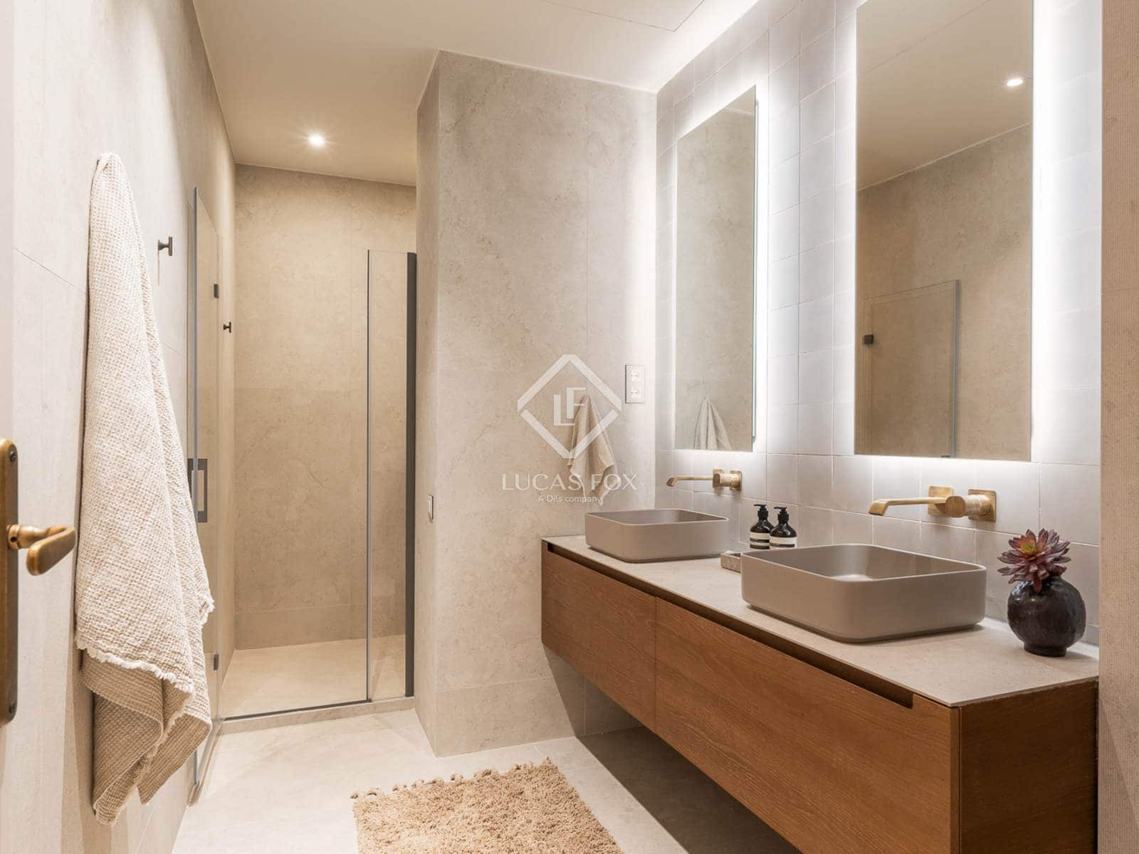 3 soveværelse Lejlighed til leje i Barcelona by - € 5.200 (Ref: 9298969)