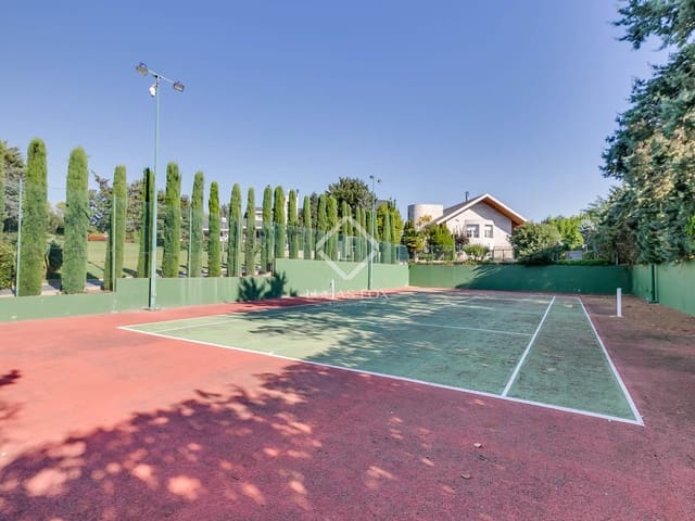 11 soverom Finca/Herregård til salgs i Madrid by med svømmebasseng - € 4 900 000 (Ref: 9298970)