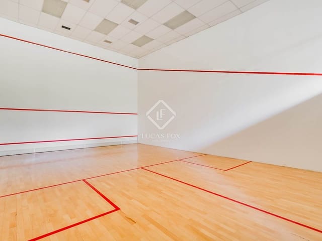 11 soveværelse Finca/Landehus til salg i Madrid by med swimmingpool - € 4.500.000 (Ref: 9298970)