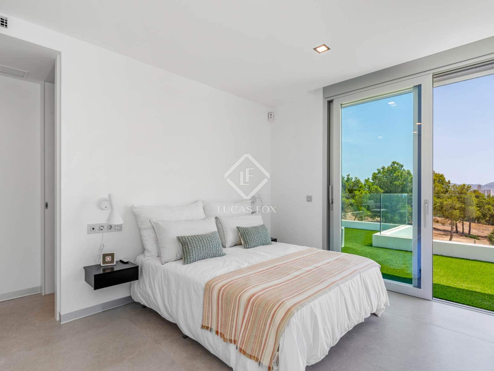 3 bedroom Villa for sale in Finestrat with pool garage - € 695,000 (Ref: 9301952)