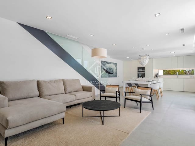 3 bedroom Villa for sale in Finestrat with pool garage - € 695,000 (Ref: 9301952)