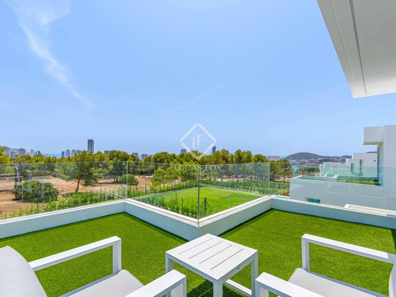 3 bedroom Villa for sale in Finestrat with pool garage - € 695,000 (Ref: 9301952)