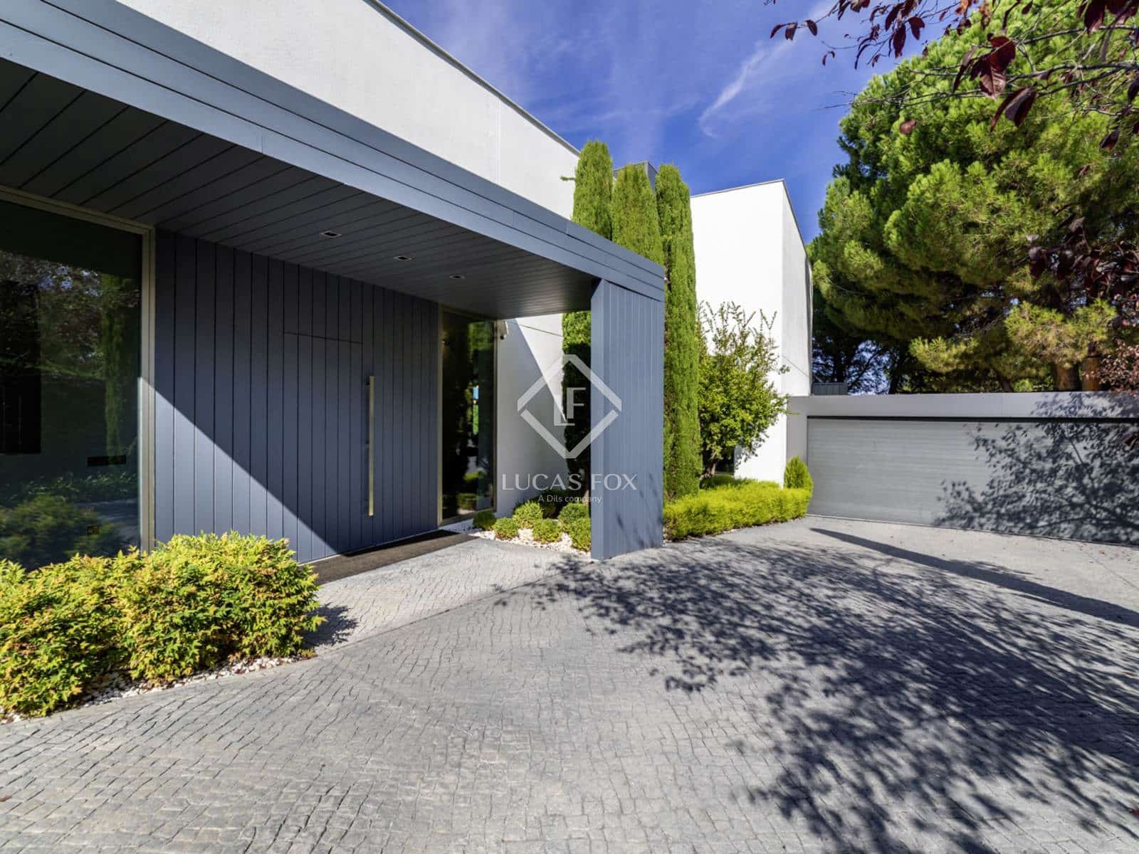 6 bedroom Villa for sale in Boadilla del Monte with pool garage - € 2,980,000 (Ref: 9302810)